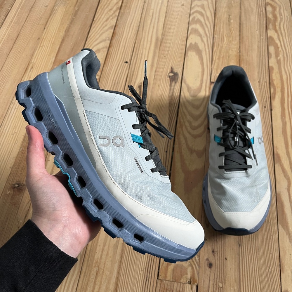 On Running Cloudvista Waterproof Mens 10 Glacier Trail Shoes Athletic WORN <10X